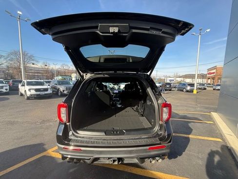 Used 2023 Ford Explorer ST image 7