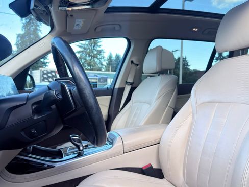 Used 2019 BMW X7 xDrive40i w/ Cold Weather Package AWD/4WD image 4
