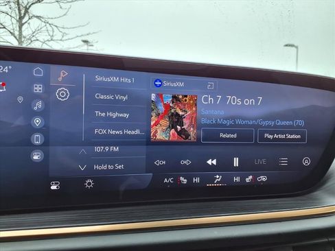 Certified 2024 Buick Envision Avenir image 8