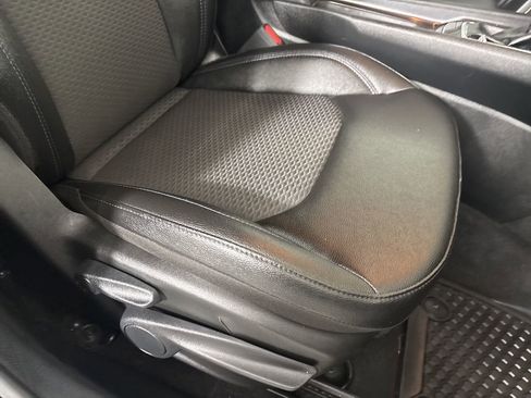 Used 2025 Jeep Compass Latitude w/ Sun & Sound Group image 27