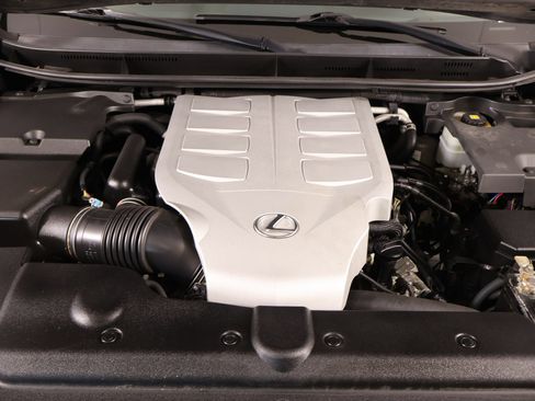 Used 2018 Lexus GX 460 Premium AWD/4WD image 22