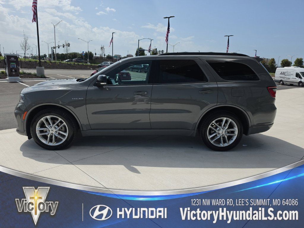 Used 2025 Dodge Durango R/T AWD/4WD image 2