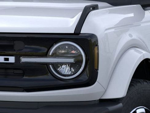 New 2025 Ford Bronco Outer Banks AWD/4WD image 21