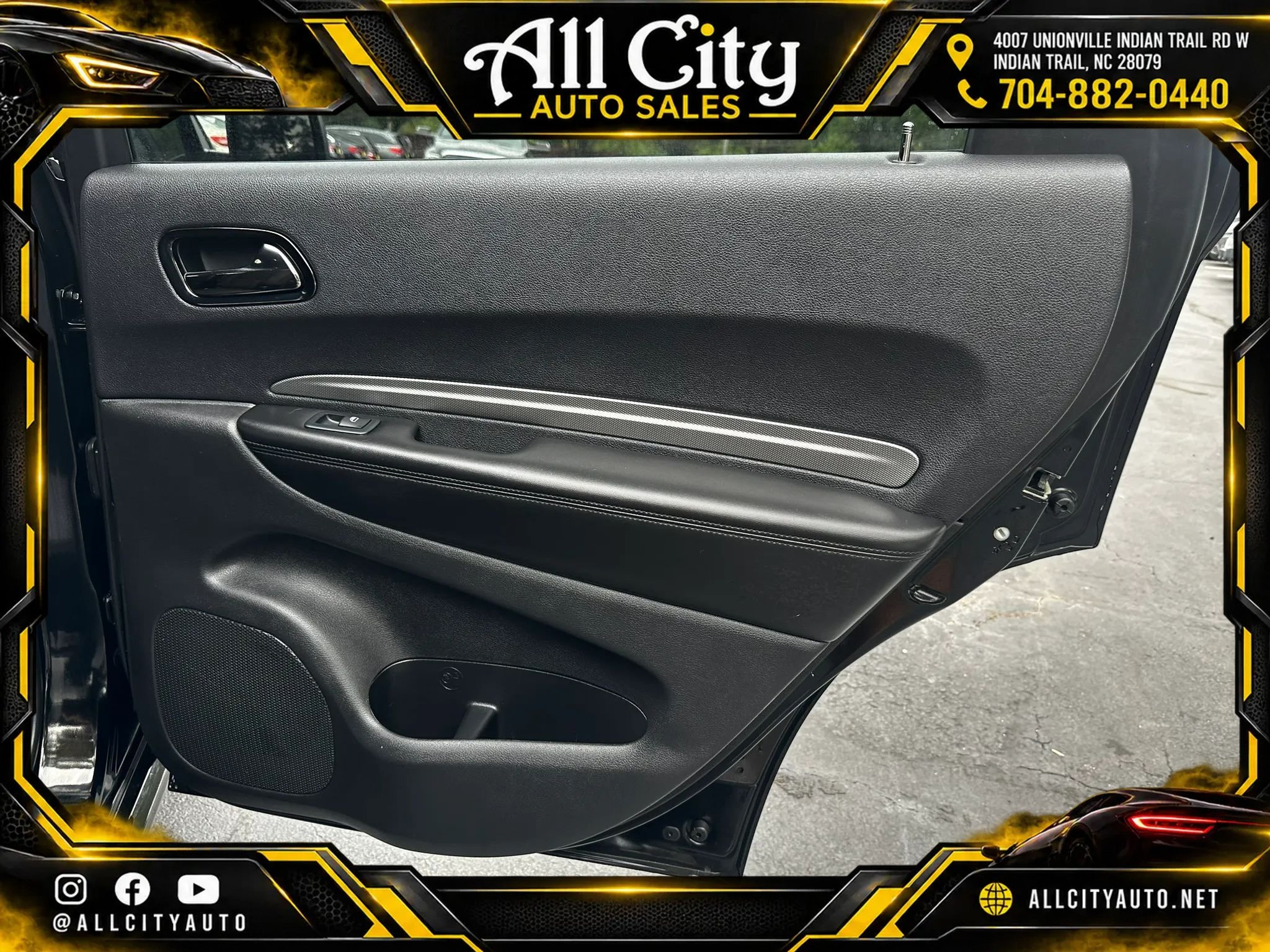 Used 2020 Dodge Durango GT w/ Blacktop Package RWD image 36
