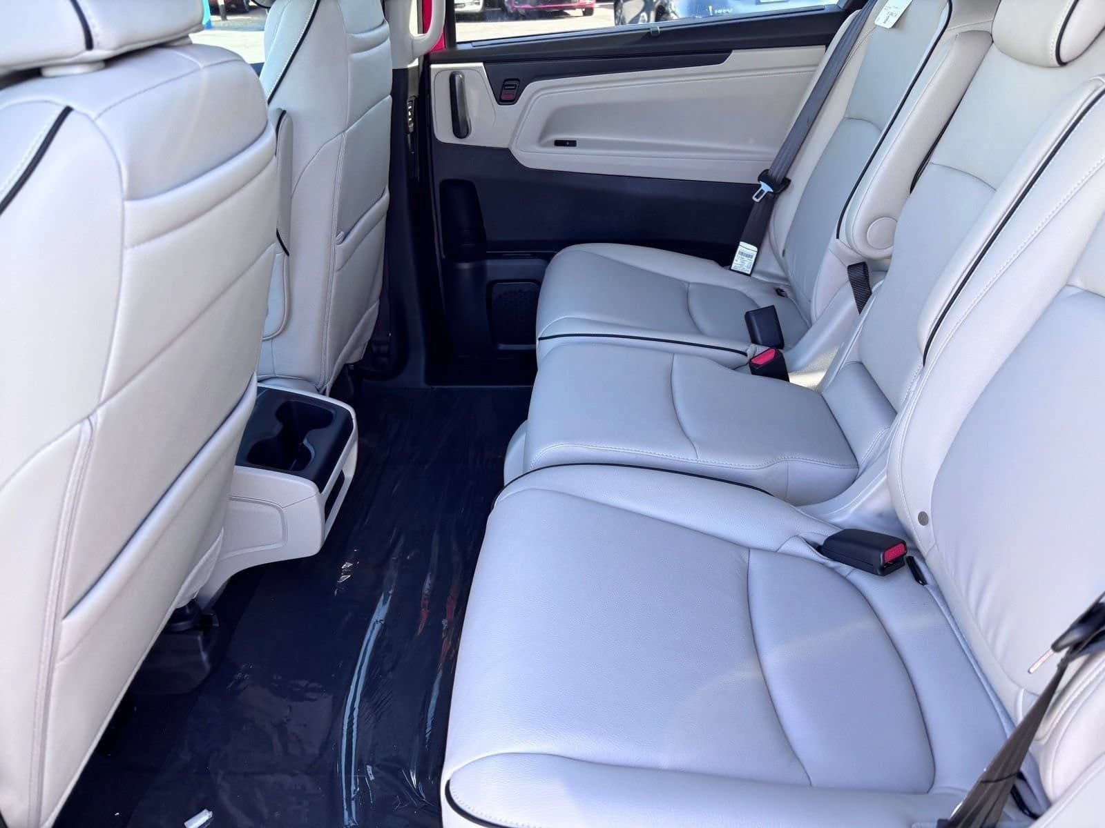 New 2026 Honda Odyssey Touring image 11