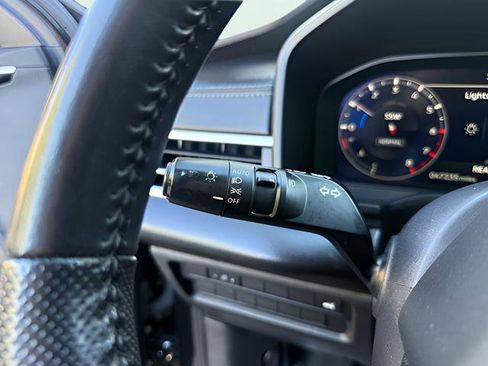 Used 2022 Mitsubishi Outlander SE image 14