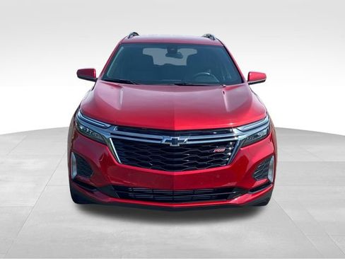 Used 2022 Chevrolet Equinox RS w/ LPO, Cargo Package FWD image 2