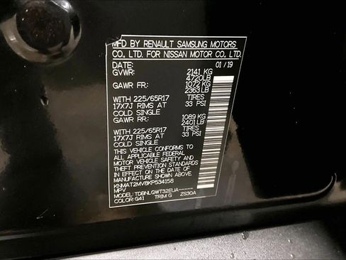 Used 2019 Nissan Rogue SV image 32