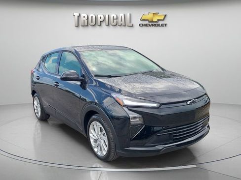New 2027 Chevrolet Bolt LT w/ Comfort Package image 4