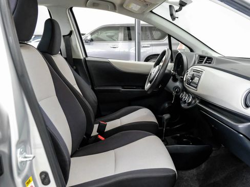 Used 2014 Toyota Yaris LE image 28