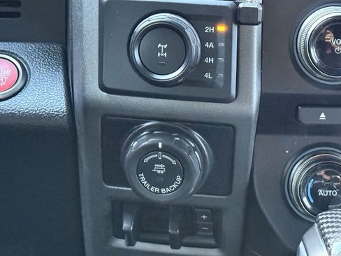 Used 2018 Ford F150 Raptor w/ Equipment Group 802A Luxury image 16