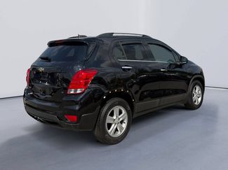 Used 2019 Chevrolet Trax LT w/ LT Convenience Package FWD video 3
