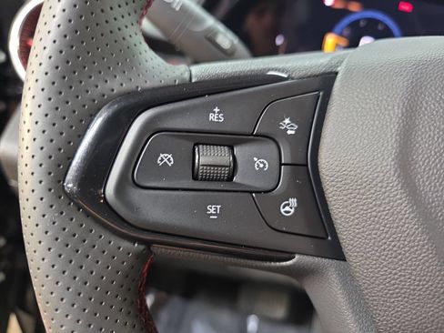 Used 2024 Chevrolet Trax RS w/ Driver Confidence Package FWD image 16