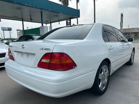 Used 2002 Lexus LS 430 RWD image 5