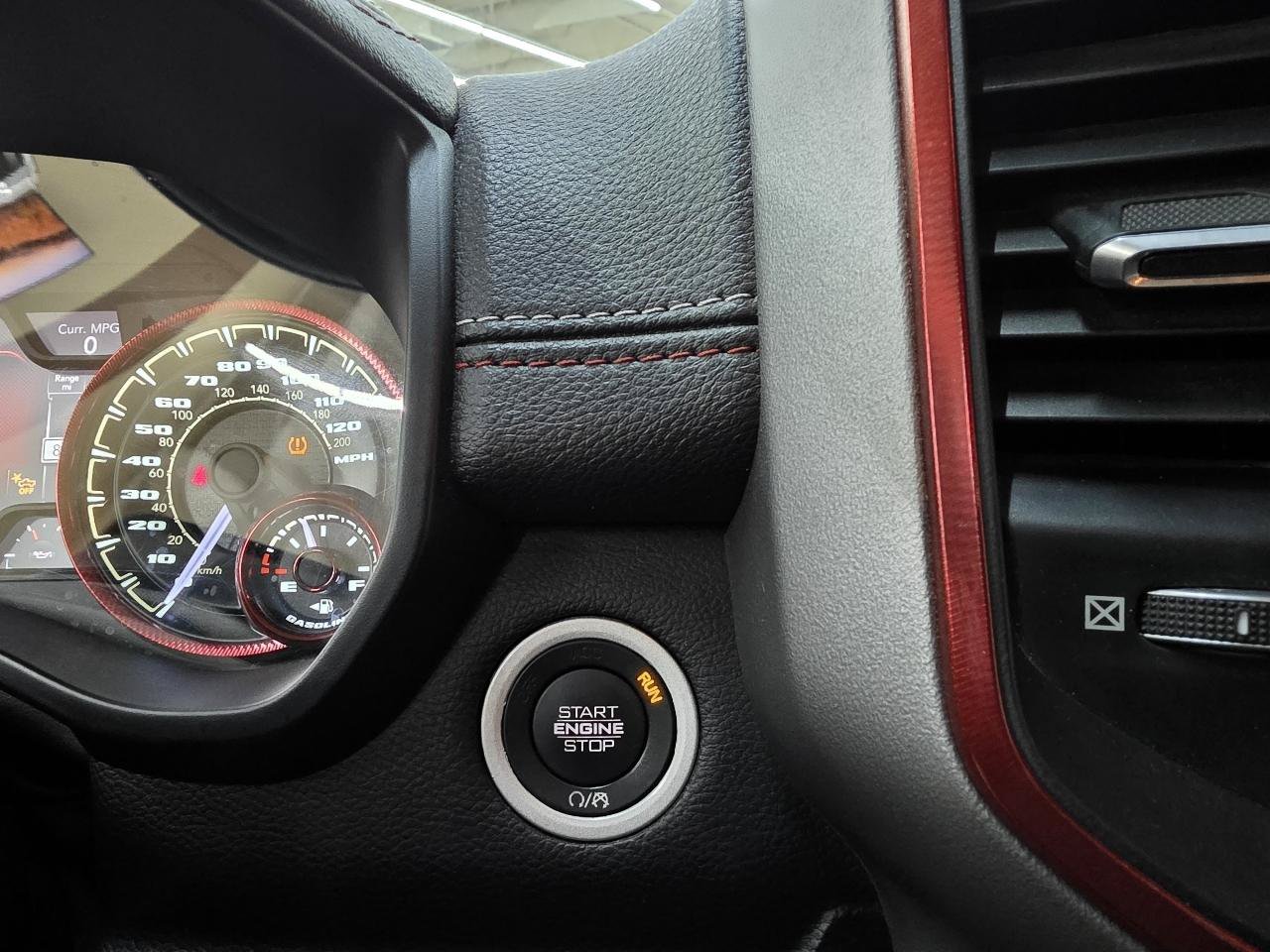Used 2022 RAM 1500 Rebel AWD/4WD image 31