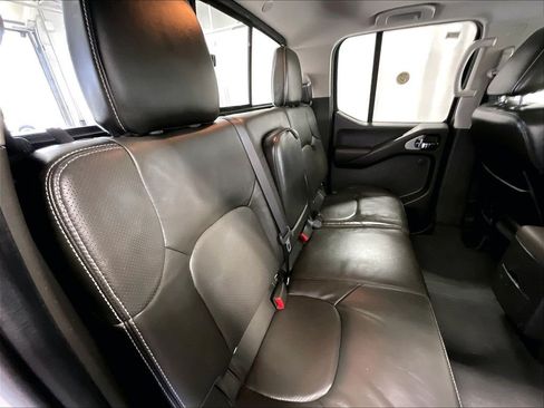 Used 2020 Nissan Frontier PRO-4X AWD/4WD image 16