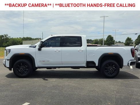Used 2025 GMC Sierra 2500 AT4 AWD/4WD image 5