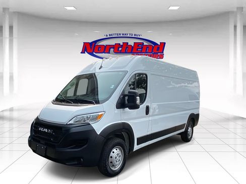 Used 2023 RAM ProMaster 2500 image 3
