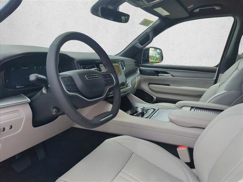 New 2026 Jeep Grand Wagoneer Limited AWD/4WD image 2