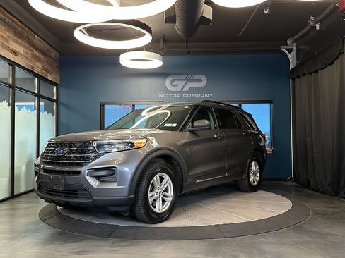 Used 2021 Ford Explorer XLT AWD/4WD image 7