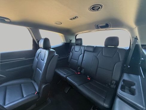 Used 2025 Kia Telluride S image 29