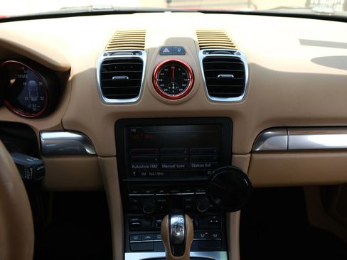 Used 2014 Porsche Boxster S image 30