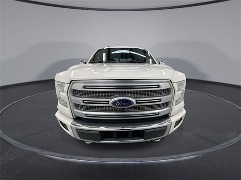 Used 2017 Ford F150 Platinum w/ Equipment Group 701A Luxury image 3