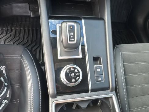 Used 2024 Mitsubishi Outlander Ralliart AWD/4WD image 32
