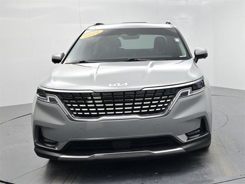 Certified 2024 Kia Carnival SX Prestige image 3