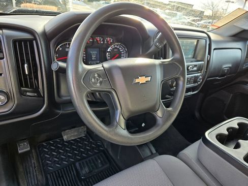 Used 2018 Chevrolet Silverado 1500 Custom w/ Custom Value Package image 19