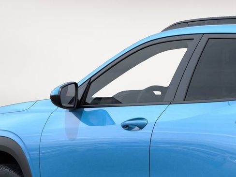 New 2026 Chevrolet Trax LT w/ LPO, Blackout Package FWD image 12
