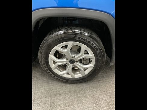 Used 2025 Jeep Compass Latitude AWD/4WD image 38