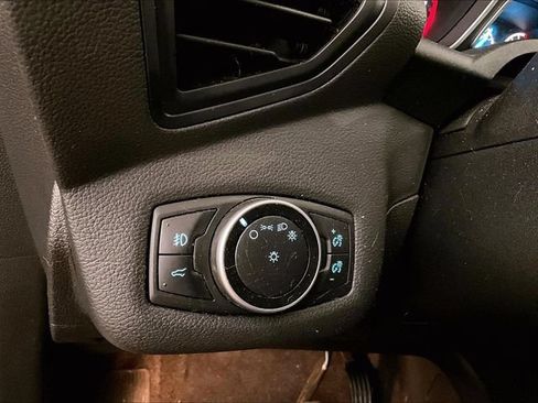 Used 2017 Ford Escape SE w/ SE Cold Weather Package AWD/4WD image 30