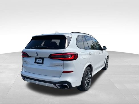 Used 2022 BMW X5 xDrive45e w/ M Sport Package image 4