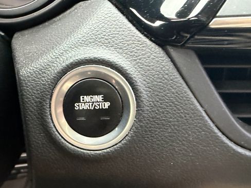 Used 2018 Buick Envision Essence w/ LPO, Cargo Package FWD image 11