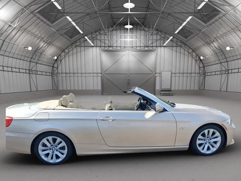 Used 2012 BMW 328i Convertible RWD image 61