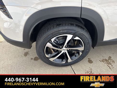 New 2026 Chevrolet Trax RS w/ Driver Confidence Package image 44