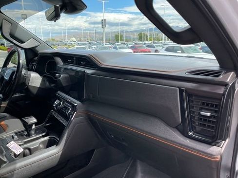 Used 2022 GMC Sierra 1500 AT4 w/ AT4 Premium Package AWD/4WD image 20