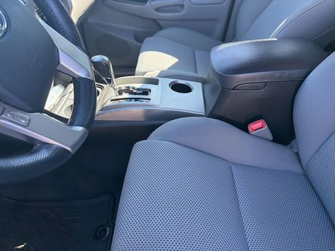 Used 2015 Toyota Tacoma PreRunner w/ TRD Sport Package image 13