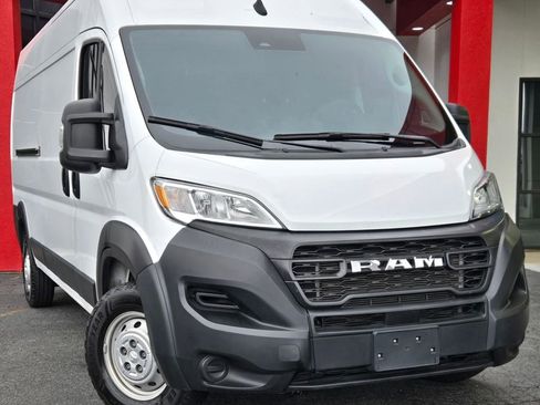 Used 2023 RAM ProMaster 2500 FWD image 9