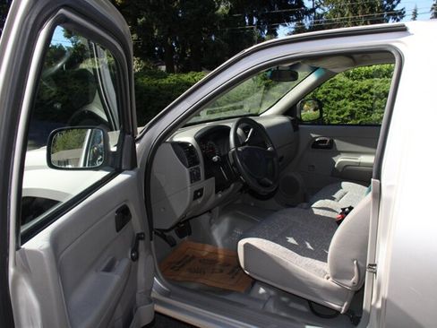 Used 2005 Chevrolet Colorado 2WD Regular Cab image 14