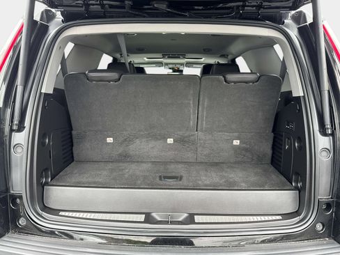 Used 2019 Cadillac Escalade Luxury AWD/4WD image 20