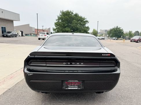 Used 2012 Dodge Challenger SRT8 RWD image 7