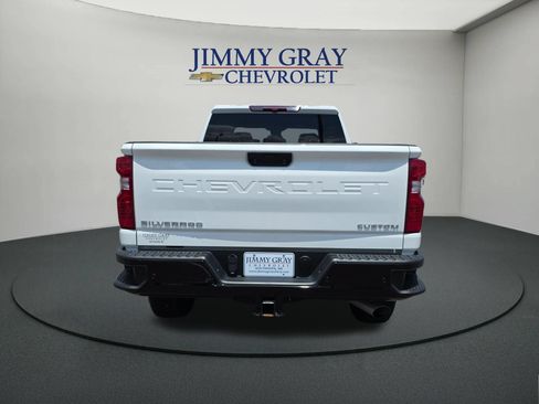 Used 2024 Chevrolet Silverado 2500 Custom w/ Custom Convenience Package AWD/4WD image 4