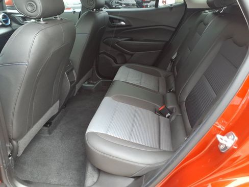 Used 2024 Chevrolet Trax LT w/ Driver Confidence Package FWD image 13