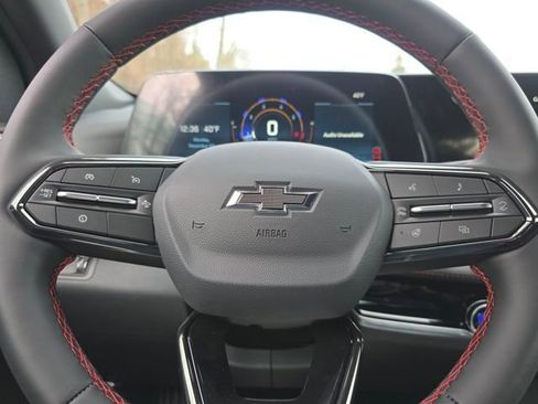New 2026 Chevrolet Equinox RS w/ LPO, Floor Liner Package FWD image 11