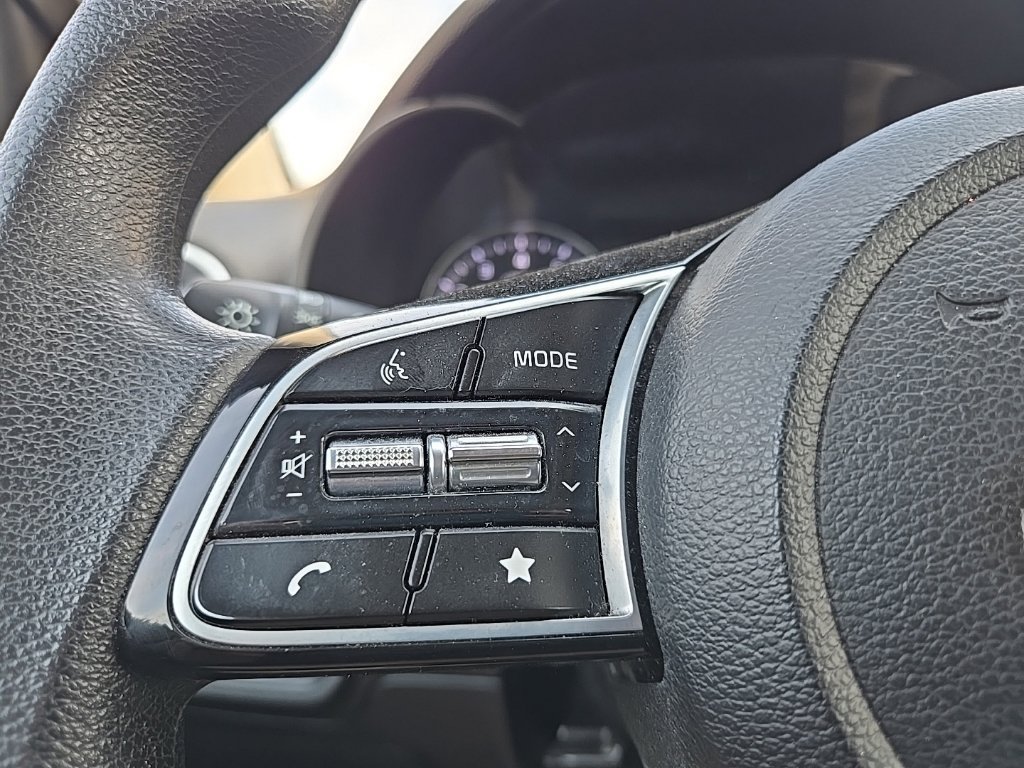 Used 2023 Kia Forte LXS FWD image 14