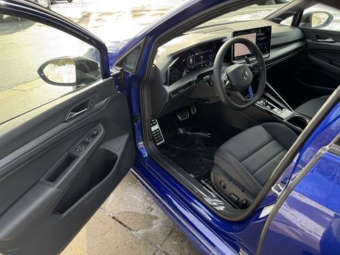 New 2026 Volkswagen Golf 2.0T image 18