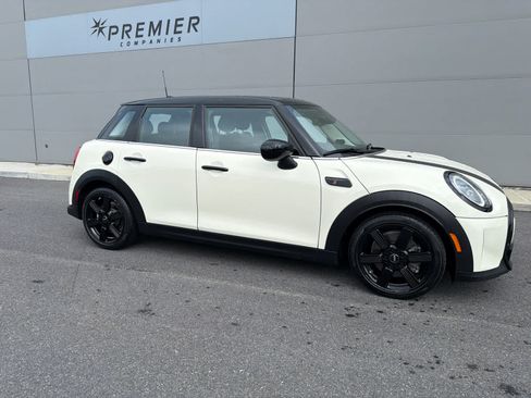 Used 2023 MINI Cooper S w/ Premium Package FWD image 19