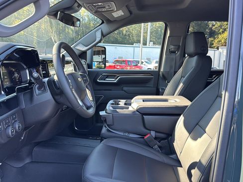 New 2026 Chevrolet Silverado 2500 LT image 10